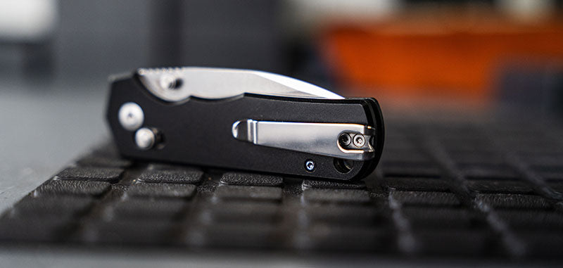 Couteau Pliant noir Crossbar Lock Boker magnum Rockstub