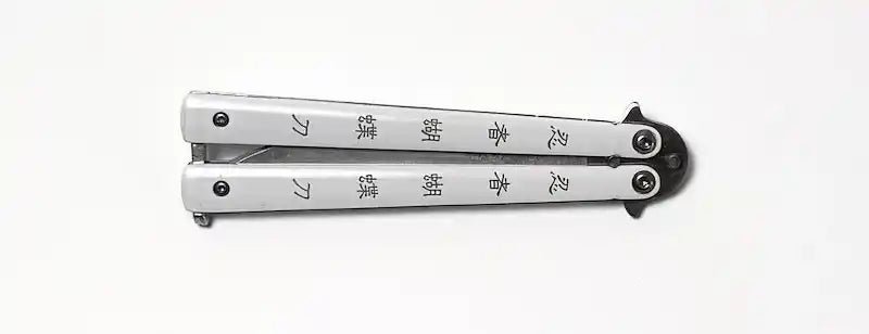 Couteau papillon blanc japonais