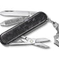 Couteau victorinox classic fibre de carbone brillant 58mm